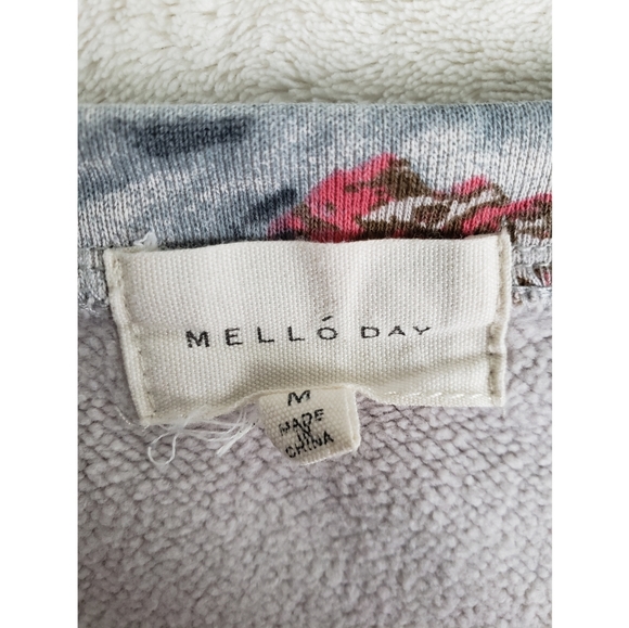 Mello Day Floral Balloon Sleeve Sweater - Picture 4 of 8